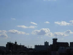 多摩川の空
