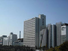 飯田橋駅東口の風景