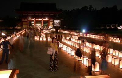 東大寺大仏殿万燈供養２