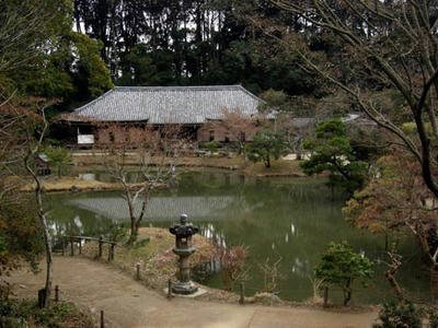 浄瑠璃寺の庭園と本堂