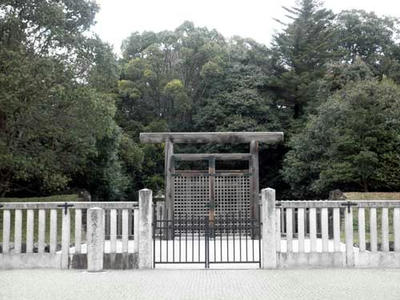 宮内庁指定　神武天皇御陵