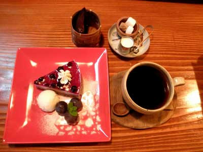 ブルーベリーのレアチーズケーキ