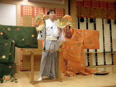 講師の藤岡禰宜