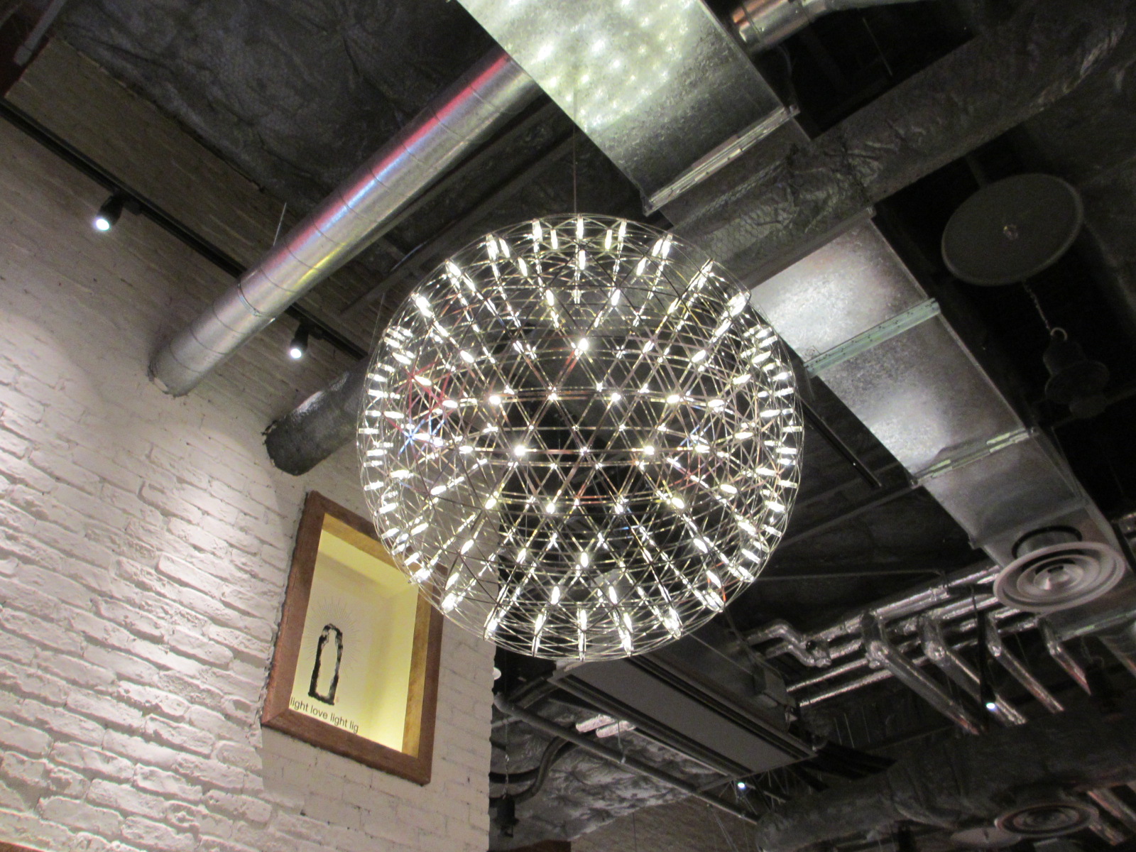 ヒカリエのカフェで撮影