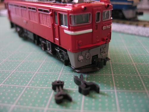 ED79にナックルカプラーを装着