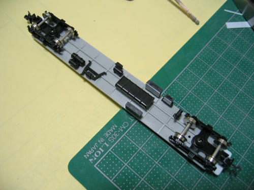 床下機器取り付け完了