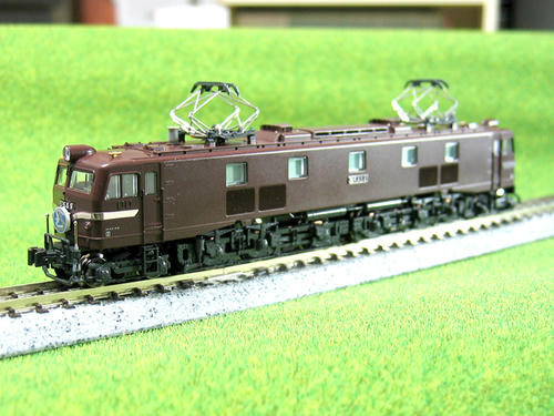 KATO:EF58 小窓・茶(その2)