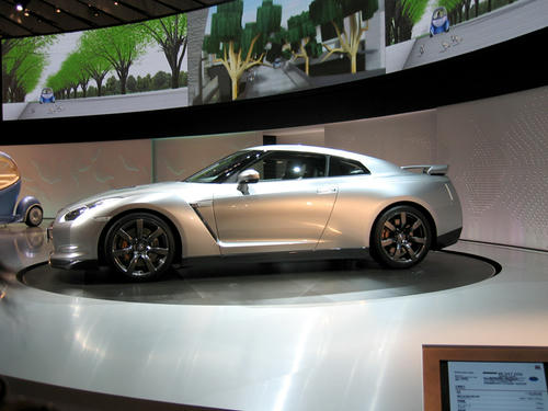 NISSAN:GT-R