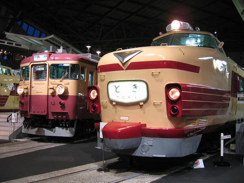 クハ１８１とクモハ４５５