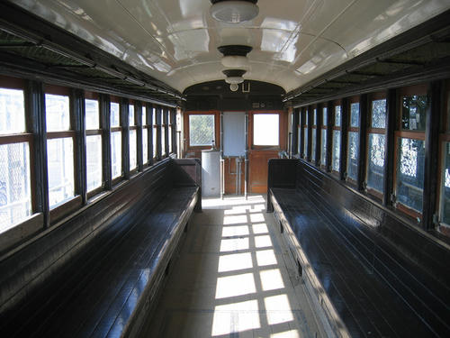 107号車の車内