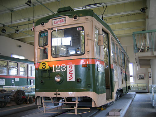 モハ１００型（１２３号車）・その１