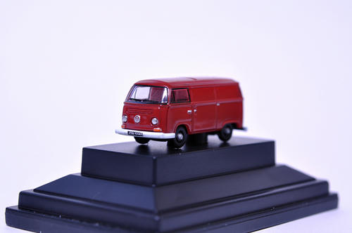 ＯＸＦＯＲＤ：ＶＷ Ｃａｍｐｅｒ（Ｓｅｎｅｇａｌ Ｒｅｄ／Ｗｈｉｔｅ）