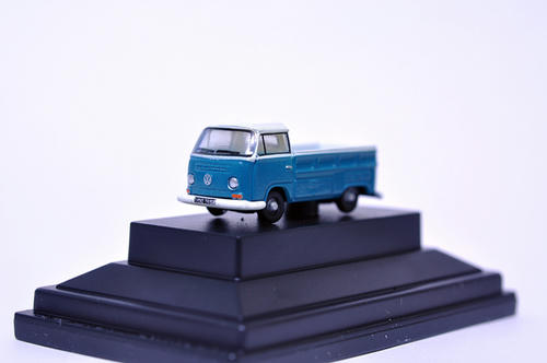 ＯＸＦＯＲＤ：ＶＷ Ｐｉｃｋ Ｕｐ（Ｅｍｅｒａｌｄ Ｇｒｅｅｎ／Ａｒｃｏｎａ Ｗｈｉｔｅ）