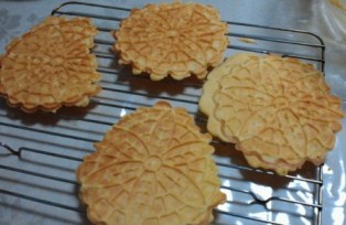 pizzelle3-3.jpg