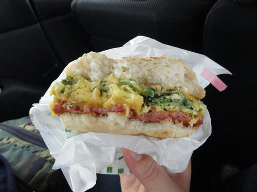 ぬーやるバーガー！