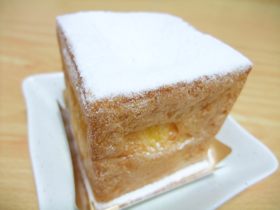 しかくいシュークリーム