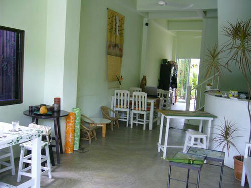 cafe.jpg
