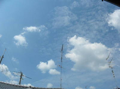 kumo8gatu9niti.jpg