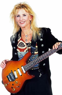 ジェニファー・バトゥン (Jennifer Batten)