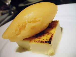 珈琲味のカタラーナとネクタリン