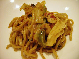 温かいエビ和え麺