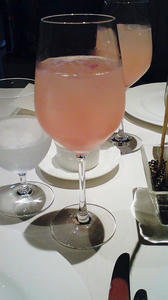 ピンク