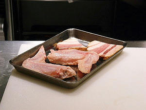 九州の鶏・お肉屋のベーコン。