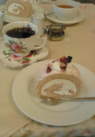 薔薇のロールケーキ