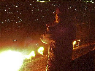 010414_2000_鳥居火（ほらがい）