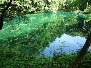 080719_0846_平出遺跡にある平出の泉