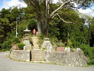 080816_0932_赤地蔵（東筑摩郡生坂村）