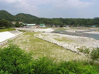 080820_1010_理兵衛堤防（中川村）