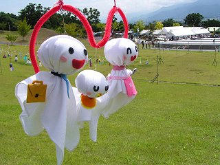 080822_1243_てるてる坊主アート展（池田町）