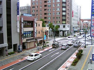 080824_1309_交互通行可能になった県道平田新橋線