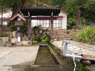 081005_1311_龍興寺清水（木島平村）