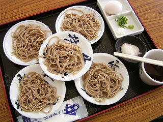 081012_1056_信州・松本そば祭り（出石皿そば）