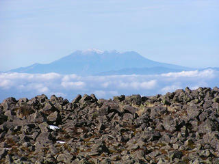 071104_0915_蓼科山山頂（御岳）