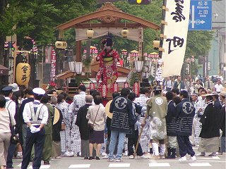 030525_1010_善光寺御開帳・元善町の屋台