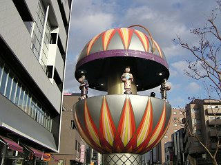 090228_1600_Ｍウィング前のからくり時計（松本市）