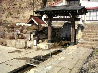 0903021_1348_龍興寺清水（木島平村）