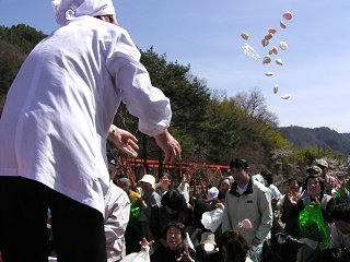 090418_1006_みたけグルメ工房たんじょう祭（木曽町）