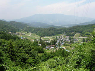 090620_1208_花川原峠から筑北村乱橋付近（筑北村）