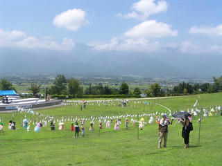 090822_1150_第３回いけだてるてる坊主アート展（池田町）