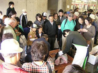 091025_1007_第２０回市場まつり（松本市）