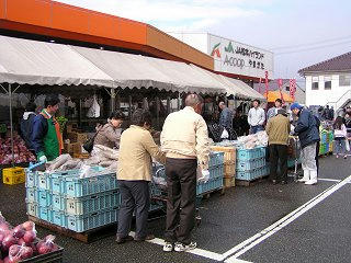 091114_1154_Ａコープやまがた店「長いもまつり」（山形村）
