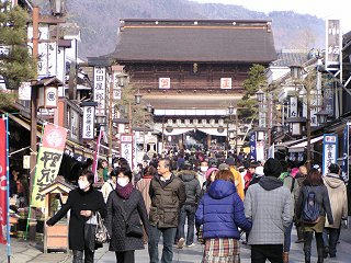 100111_1047_善光寺（長野市）