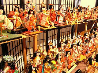 100211_1156_笠鉾会館に飾られている舞踊人形（須坂市）