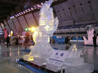 100213_1040_エムウェーブ・氷の彫刻展（長野市）