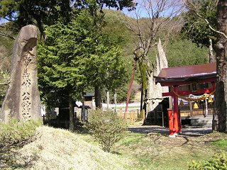 100417_1447_木曽義仲ゆかりの神社・旗挙八幡宮（木曽町）