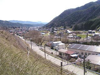 100417_1451_木曽義仲ゆかりの神社・旗挙八幡宮（木曽町）